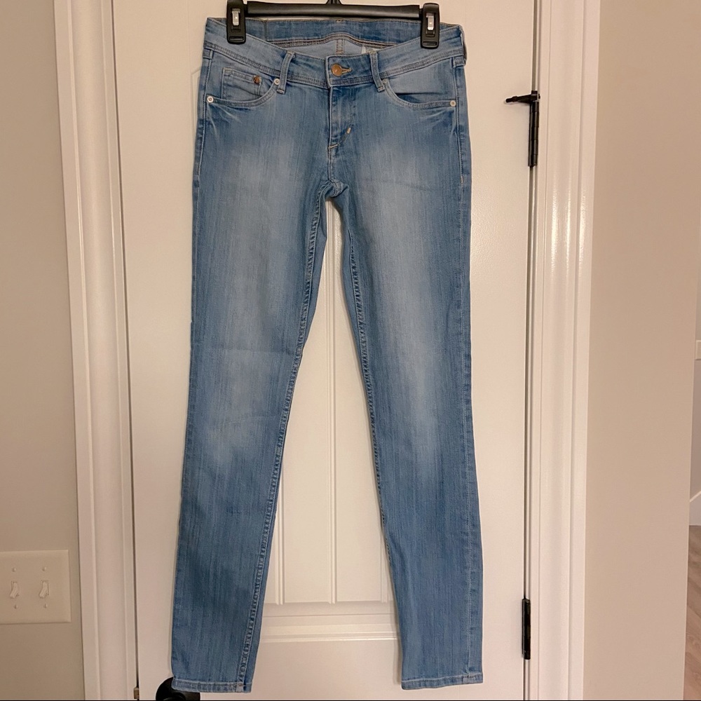 H&M super skinny jeans size 29/32